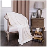 Плед с помпонами белый туман 150*200 см. (кор=12шт.)