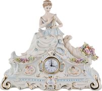 Часы настольные дама длина=39 см. высота=33,5 см. циферблат диаметр=6 см.