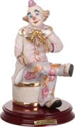 Статуэтка клоун с тарелками 17*17 см. высота=26,5 см.