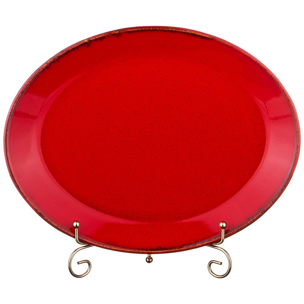 Тарелки красного цвета. Тарелка овальная 30х26. Красная тарелка. Сервировочная тарелка. Овальная красная тарелка.